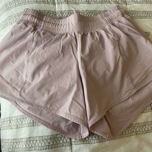 Lululemon Rose Quartz Hotty Hot Shorts, Size 6
